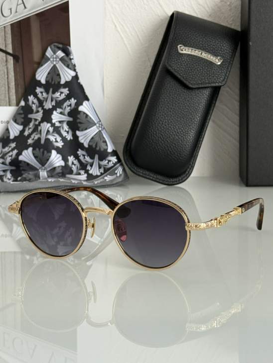 Picture of Chrome Hearts Sunglasses _SKUfw73375630fw